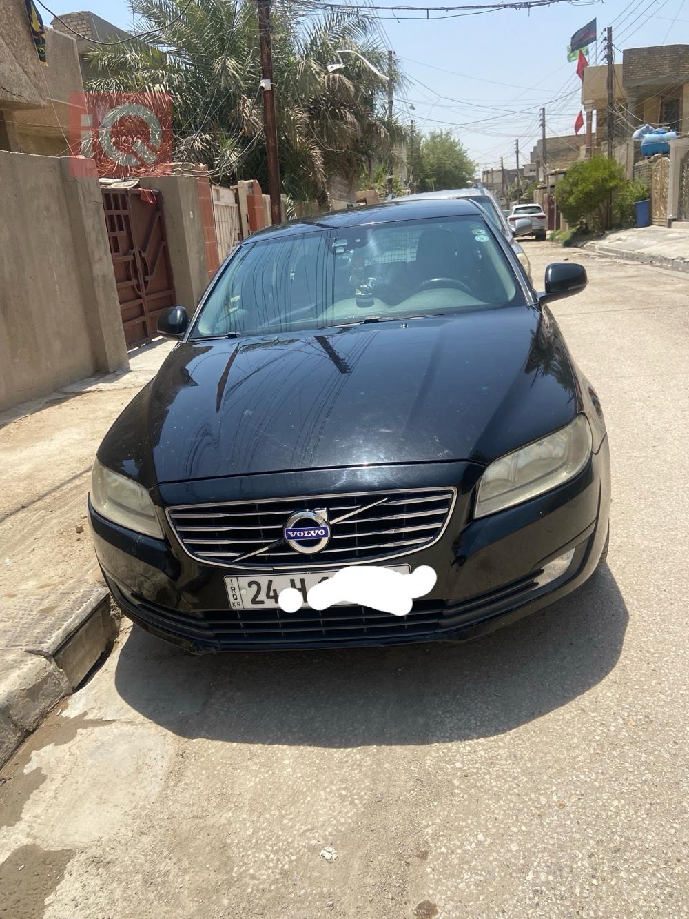 فولفو V70